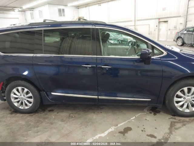 2C4RC1BG6HR745254 Chrysler Pacifica Touring-l