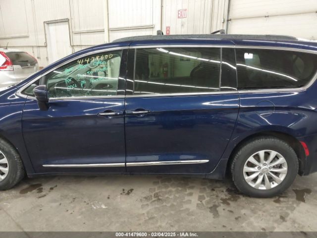 2C4RC1BG6HR745254 Chrysler Pacifica Touring-l