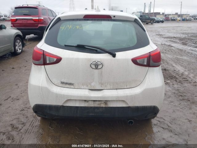 3MYDLBJV5LY706259 Toyota YARIS LE