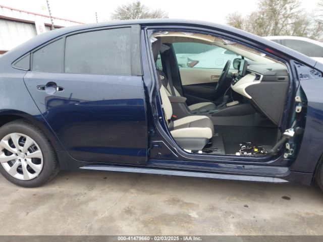 5YFB4MDE8SP258799 Toyota COROLLA LE
