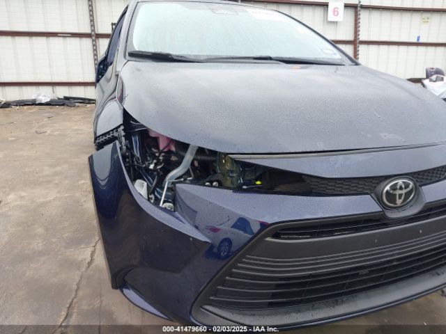 5YFB4MDE8SP258799 Toyota COROLLA LE