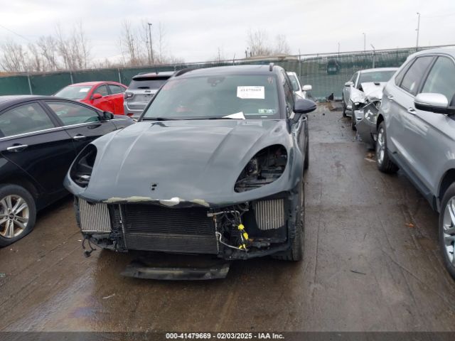 WP1AF2A59JLB71496 Porsche Macan Turbo