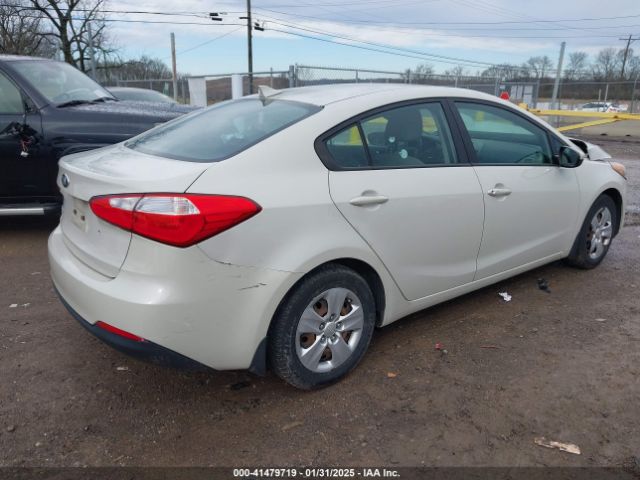 KNAFK4A6XF5407136 KIA FORTE LX