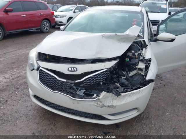 KNAFK4A6XF5407136 KIA FORTE LX