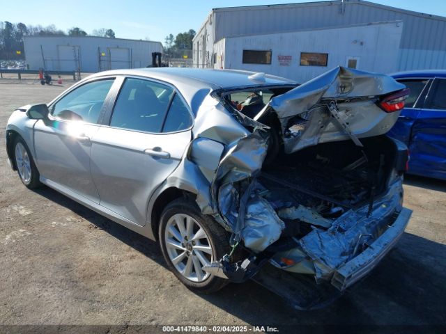 4T1C11AK4NU056843 Toyota CAMRY LE