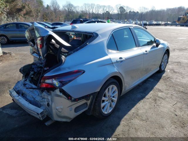 4T1C11AK4NU056843 Toyota CAMRY LE