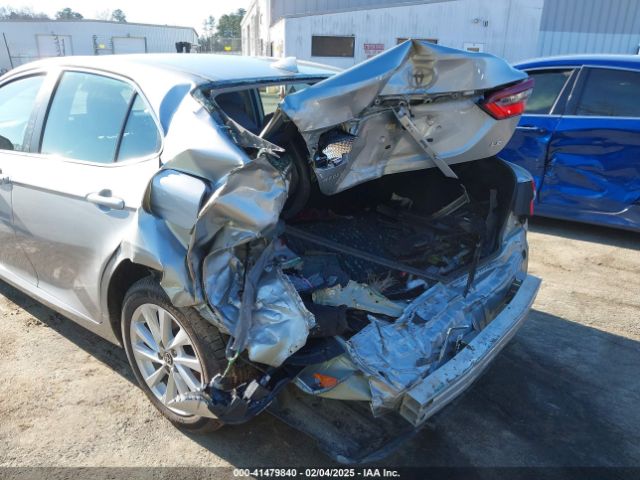 4T1C11AK4NU056843 Toyota CAMRY LE