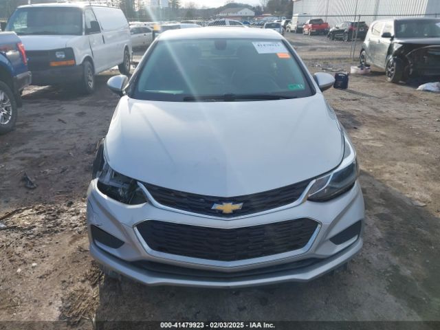 1G1BE5SM6H7137124 Chevrolet Cruze Lt Auto