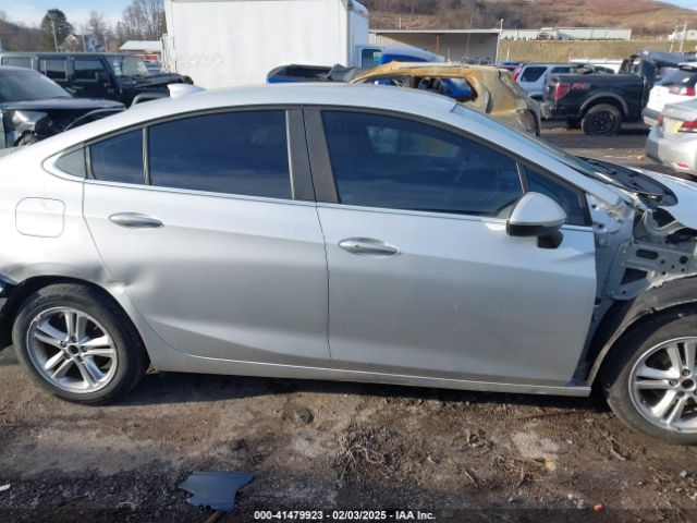 1G1BE5SM6H7137124 Chevrolet Cruze Lt Auto