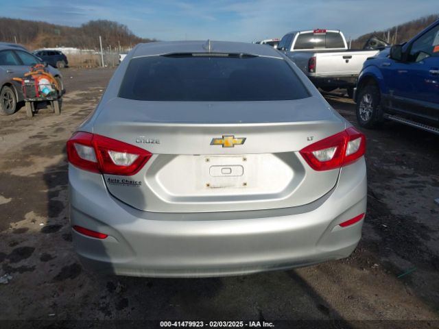 1G1BE5SM6H7137124 Chevrolet Cruze Lt Auto