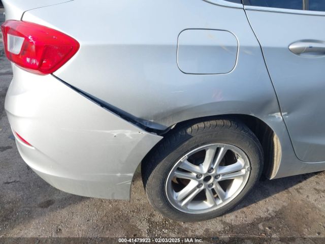 1G1BE5SM6H7137124 Chevrolet Cruze Lt Auto