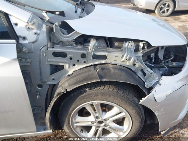 1G1BE5SM6H7137124 Chevrolet Cruze Lt Auto
