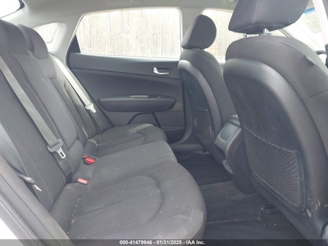 5XXGT4L35LG420813 KIA Optima Lx