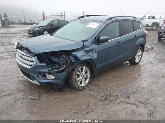 1FMCU9GD9JUA19411 Ford ESCAPE SE