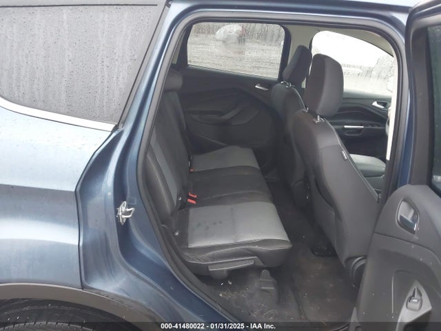 1FMCU9GD9JUA19411 Ford ESCAPE SE