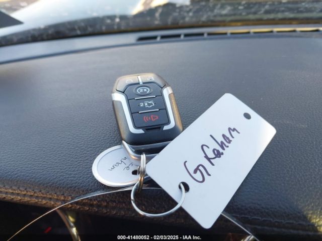 1FA6P8AM3H5282855 Ford Mustang V6