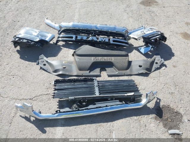 3C6UR5HJ3KG595479 RAM 2500 Tradesman  4x4 8' Box