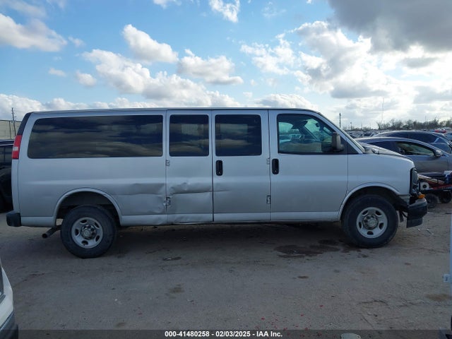 1GAZGNFF1H1325590 Chevrolet Express 3500 Ls