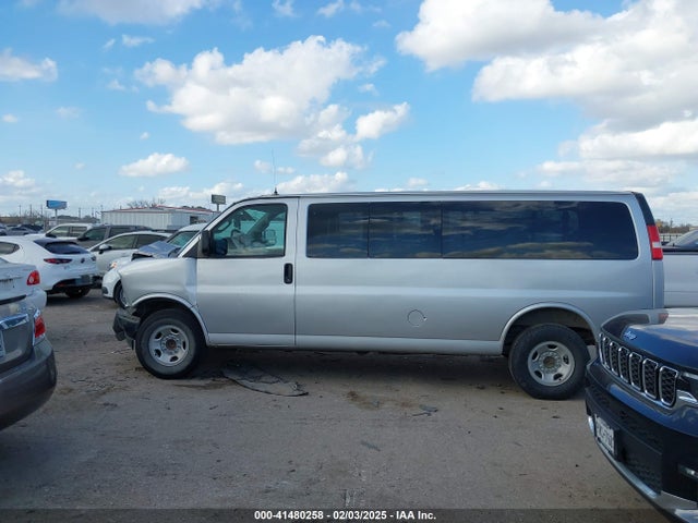 1GAZGNFF1H1325590 Chevrolet Express 3500 Ls