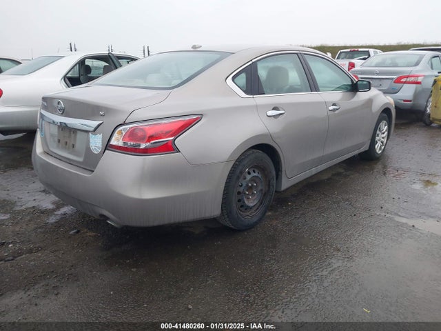 Nissan Altima 2.5 S 2015 1N4AL3AP0FN341280 Image 4