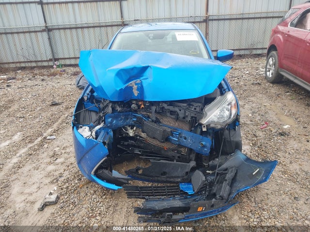 3MYDLBYV6JY320209 Toyota YARIS IA