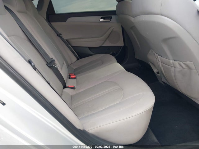 5NPE24AF9JH656616 Hyundai SONATA SE