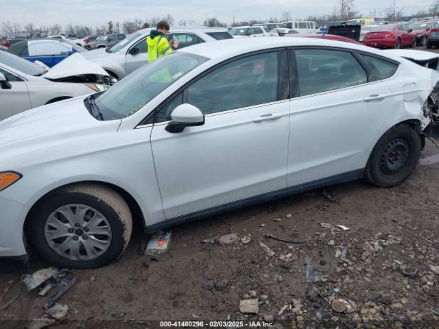 1FA6P0G79E5404312 Ford FUSION S