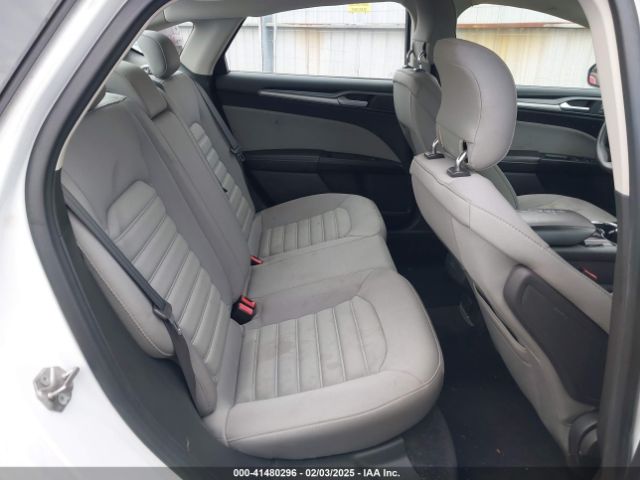 1FA6P0G79E5404312 Ford FUSION S