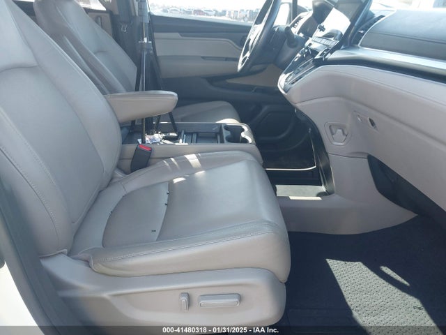 5FNRL6H78JB102703 Honda Odyssey Ex-l