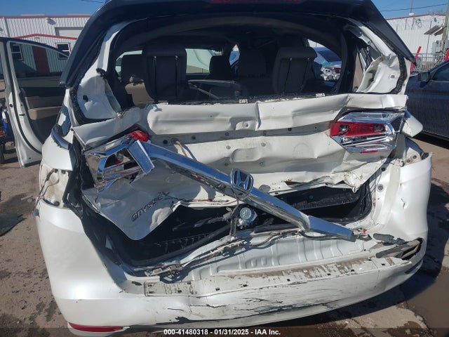 5FNRL6H78JB102703 Honda Odyssey Ex-l