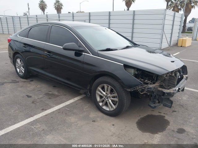 Hyundai SONATA SE 2015 5NPE24AF8FH186019 Image 1