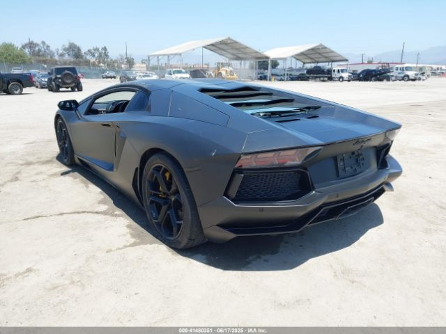 2012 LAMBORGHINI AVENTADOR ZHWUC1ZD3CLA00334 Photo 2