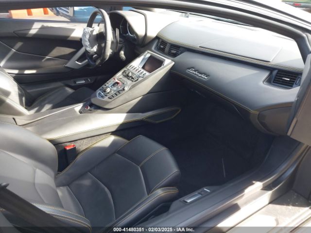 2012 LAMBORGHINI AVENTADOR ZHWUC1ZD3CLA00334 Photo 4