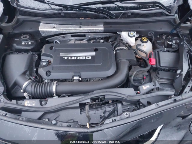 2019 CADILLAC XT4 1GYFZCR49KF211022 Photo 9