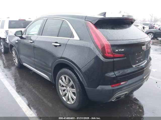 2019 CADILLAC XT4 1GYFZCR49KF211022 Photo 2