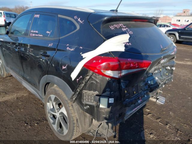 KM8J3CA21HU296966 Hyundai Tucson Sport
