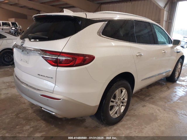 5GAERBKW3JJ257689 Buick Enclave Essence