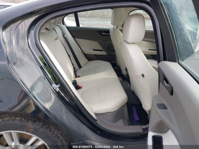2017 JAGUAR XE SAJAJ4BNXHA977865 Photo 7