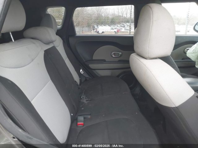 KNDJN2A28G7258270 KIA Soul