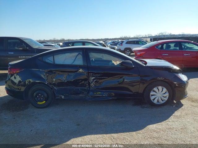 Hyundai ELANTRA SE 2019 5NPD74LF1KH437564 Image 13