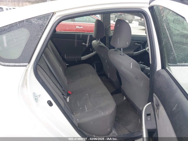 Toyota Prius Two 2014 JTDKN3DU3E0390334 Image 8