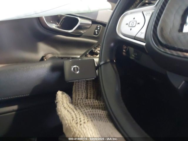 YV4102PK7M1732128 Volvo Xc90 T5 Momentum 7 Passenger