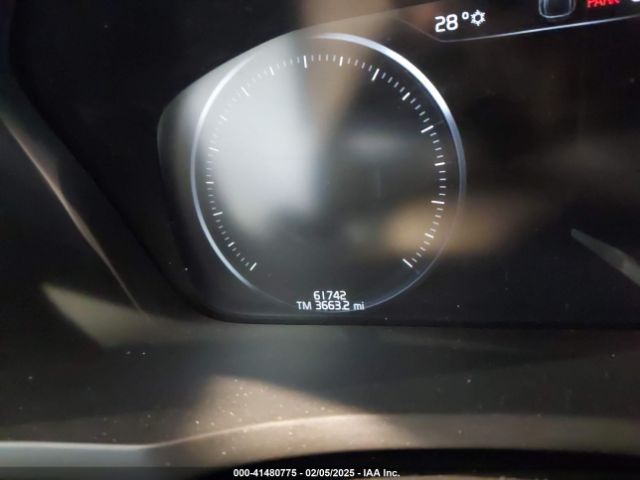 YV4102PK7M1732128 Volvo Xc90 T5 Momentum 7 Passenger