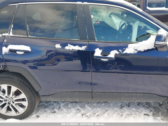 Toyota Rav4 Xle Premium 2024 2T3A1RFV4RW435332 Image 13