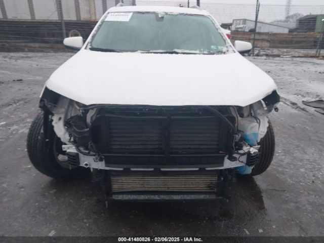 3GKALPEV8KL242778 GMC Terrain Slt