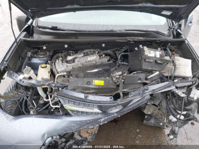 2T3ZFREV7EW115972 Toyota RAV4 LE