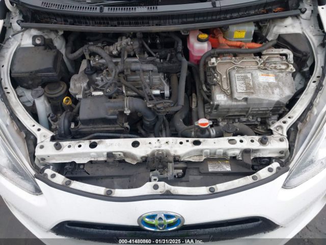 JTDKDTB3XF1111468 Toyota Prius C Two