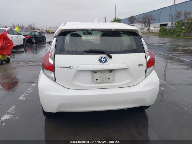 JTDKDTB3XF1111468 Toyota Prius C Two