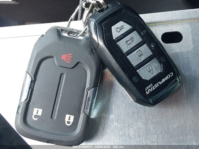 3GKALMEV7JL353271 GMC Terrain Sle
