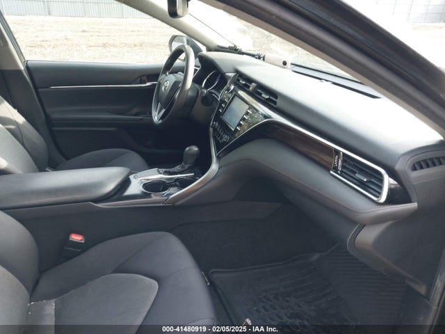 4T1B11HK9JU082723 Toyota CAMRY LE
